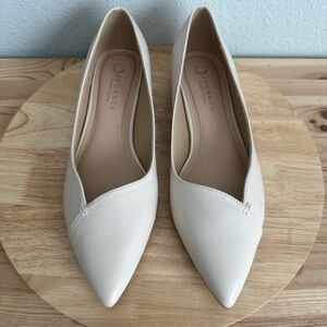 Journee Collection Carmin Womens Pointed Closed Toe Ballet Flats new